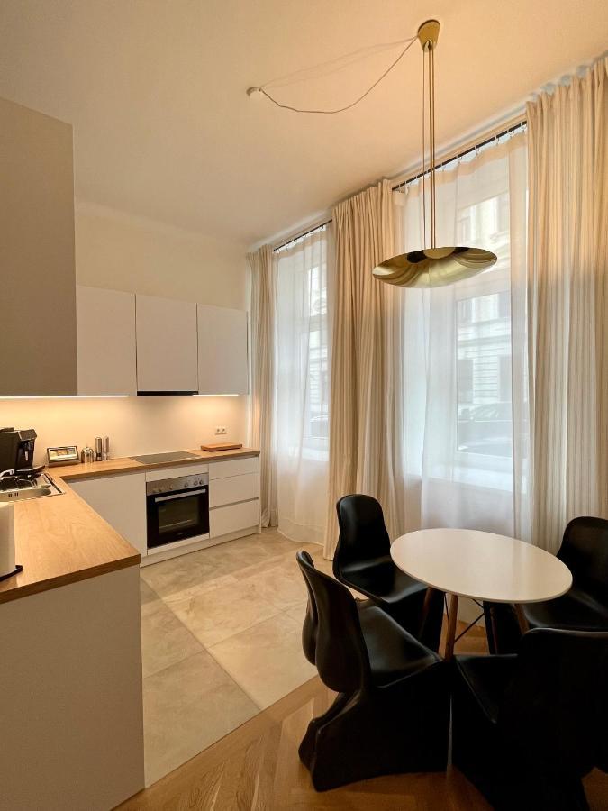 Zentrale Wohlfuehloase Leilighet Wien Eksteriør bilde